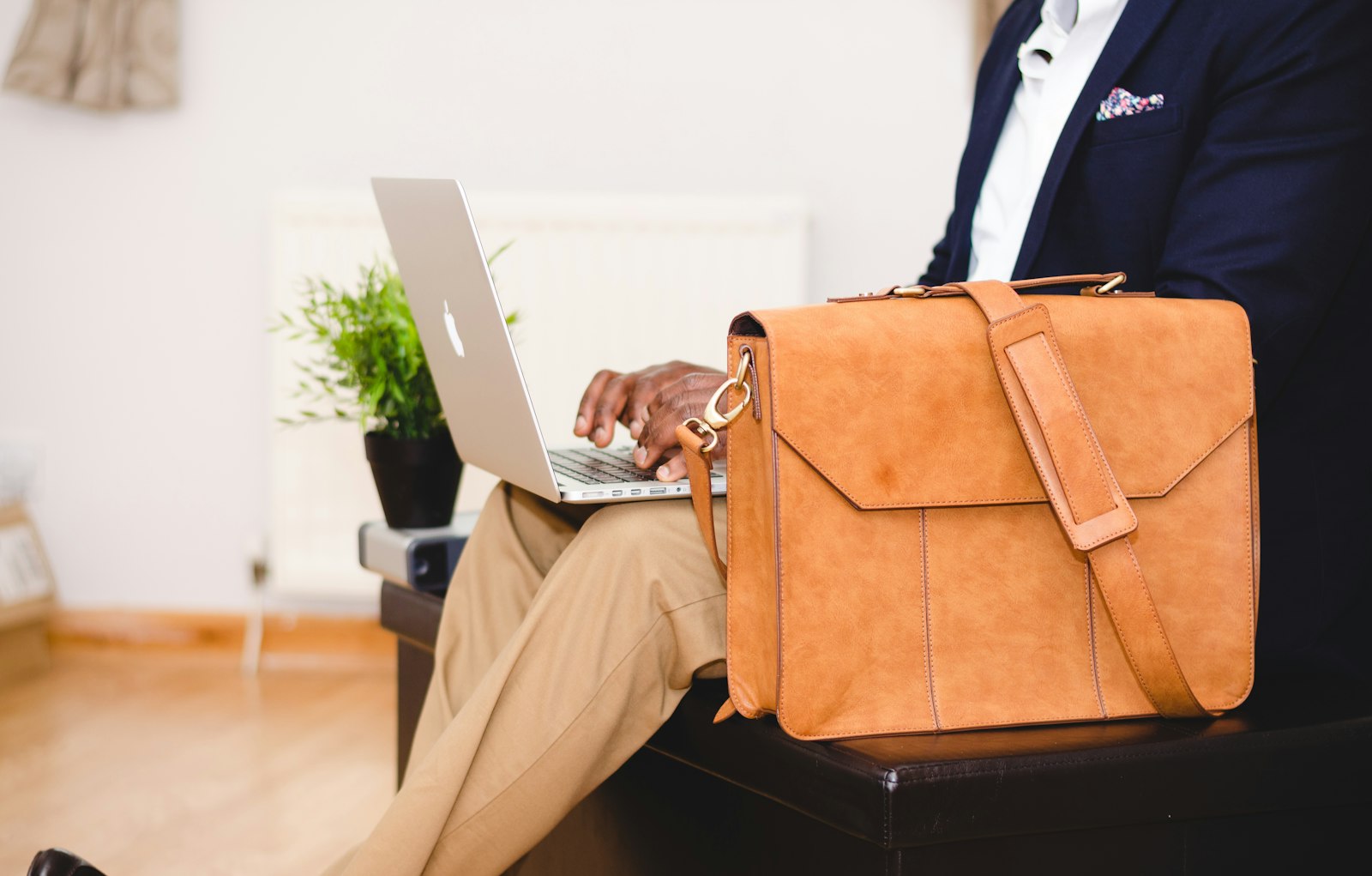 أسعار النفط تتراجع إلى 72.92 دولارًا وتغلق أسوأ ربع سنوي منذ كورونا