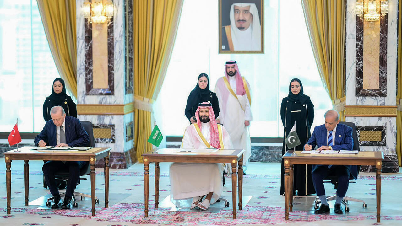 قراءة في الصحف الفرنسية - لوموند : رسائل اتفاقية مكة للدفاع المشترك