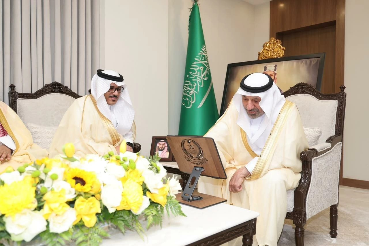 أمير نجران يدشن عدداً من المشاريع التطويرية بنادي الأخدود الرياضي