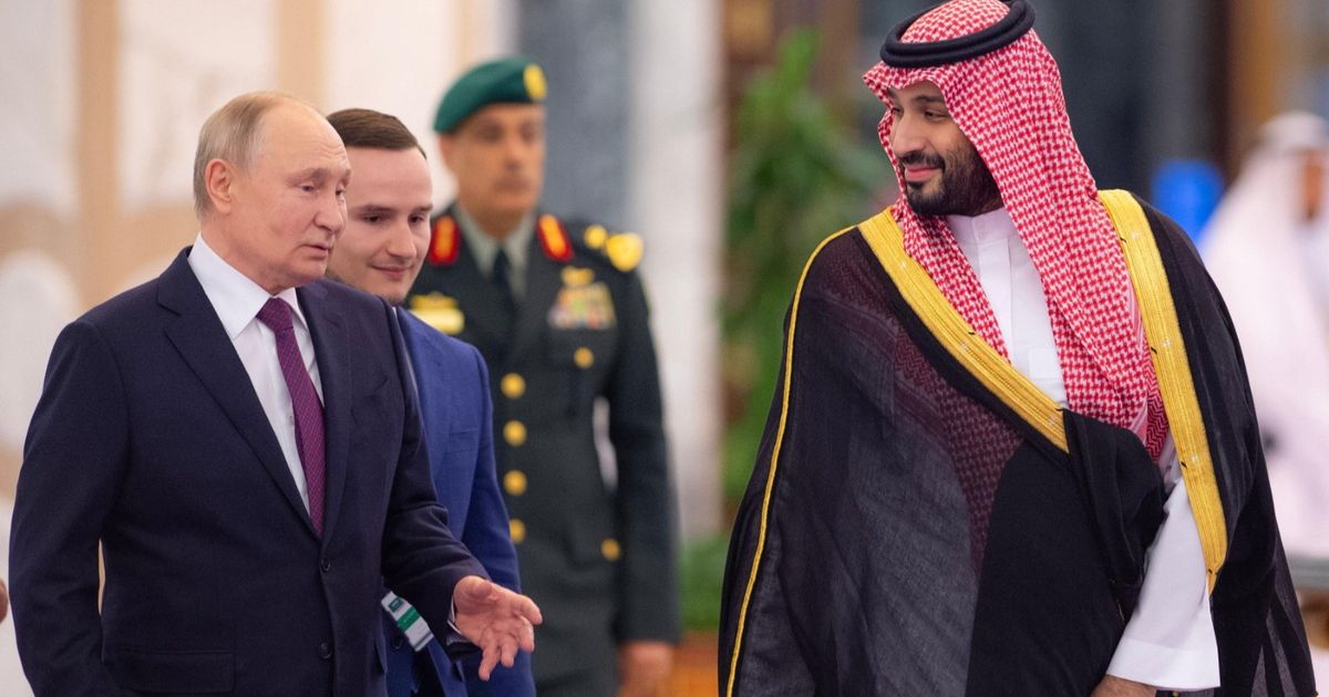 ولي العهد السعودي وبوتين يبحثان تداعيات التصعيد على الاقتصاد العالمي
