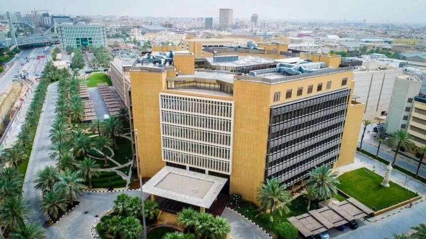 السعودية تتوقع انكماش اقتصادها 3.6% في 2026 ونموًا بـ12.8% العام المقبل